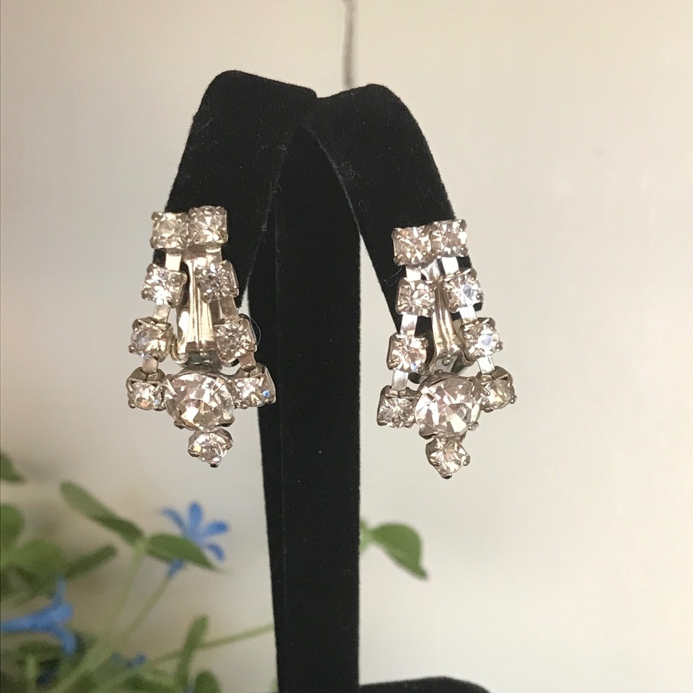 Vintage Rhinestone Clip On Earrings